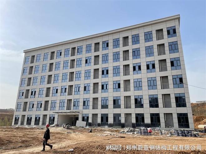 异形钢结构设计与加固方案